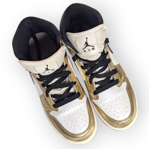 Nike Air Jordan 1  Sneakers Mid SE Metallic Gold GS DC1420-700 Size 6Y/US - Picture 7 of 12